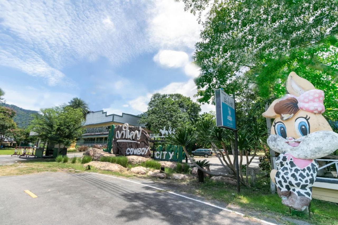 Capital O 1110 Khaoyai Cowboy City Resort Mu Si Exterior photo